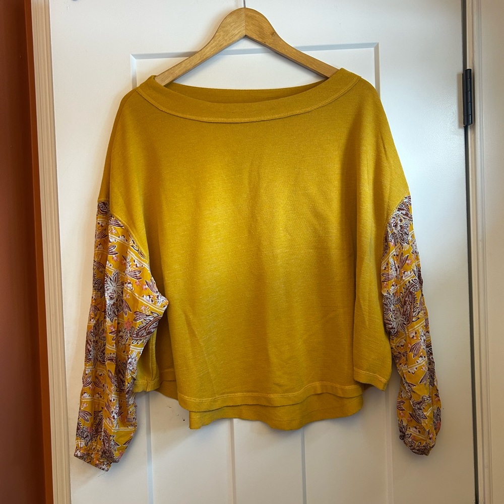 Wonderly Belk Size S Women’s Top